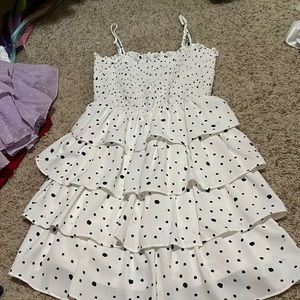 adeline black and white dress size small